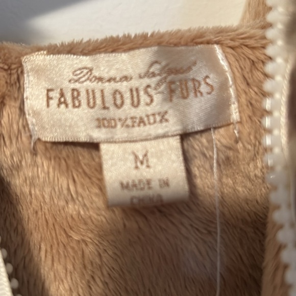 Donna Salyers’ Fabulous Furs Childs shawl/coat. Size Medium - Picture 2 of 7